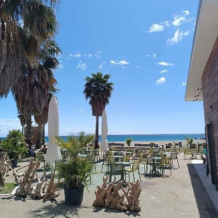 Lamberti Beach Apartment - 150 M From The Sea - Just Renewed - Wifi Σαβόνα Εξωτερικό φωτογραφία