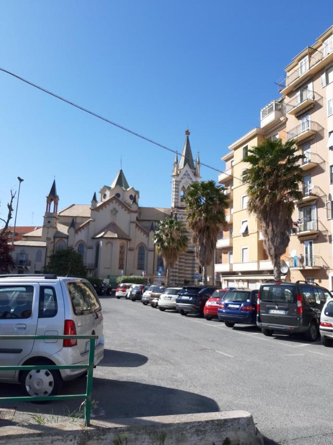 Lamberti Beach Apartment - 150 M From The Sea - Just Renewed - Wifi Σαβόνα Εξωτερικό φωτογραφία