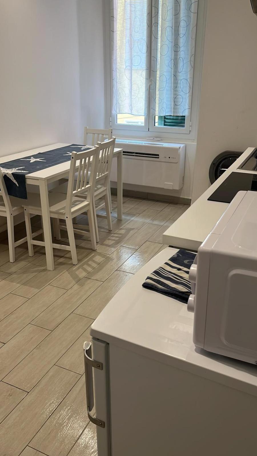 Lamberti Beach Apartment - 150 M From The Sea - Just Renewed - Wifi Σαβόνα Εξωτερικό φωτογραφία